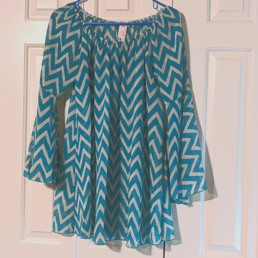 Ladies s/m teal Chevron tunic